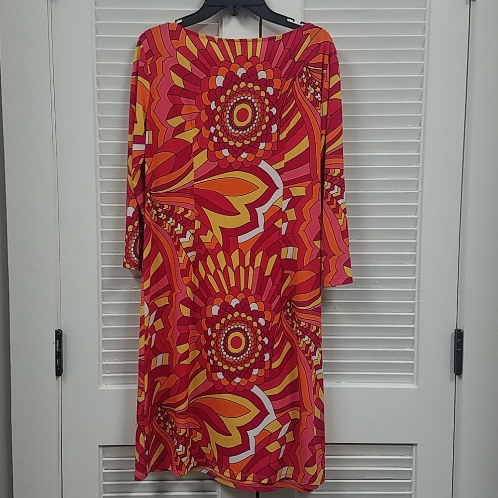 Dress - Picture 2 of 3